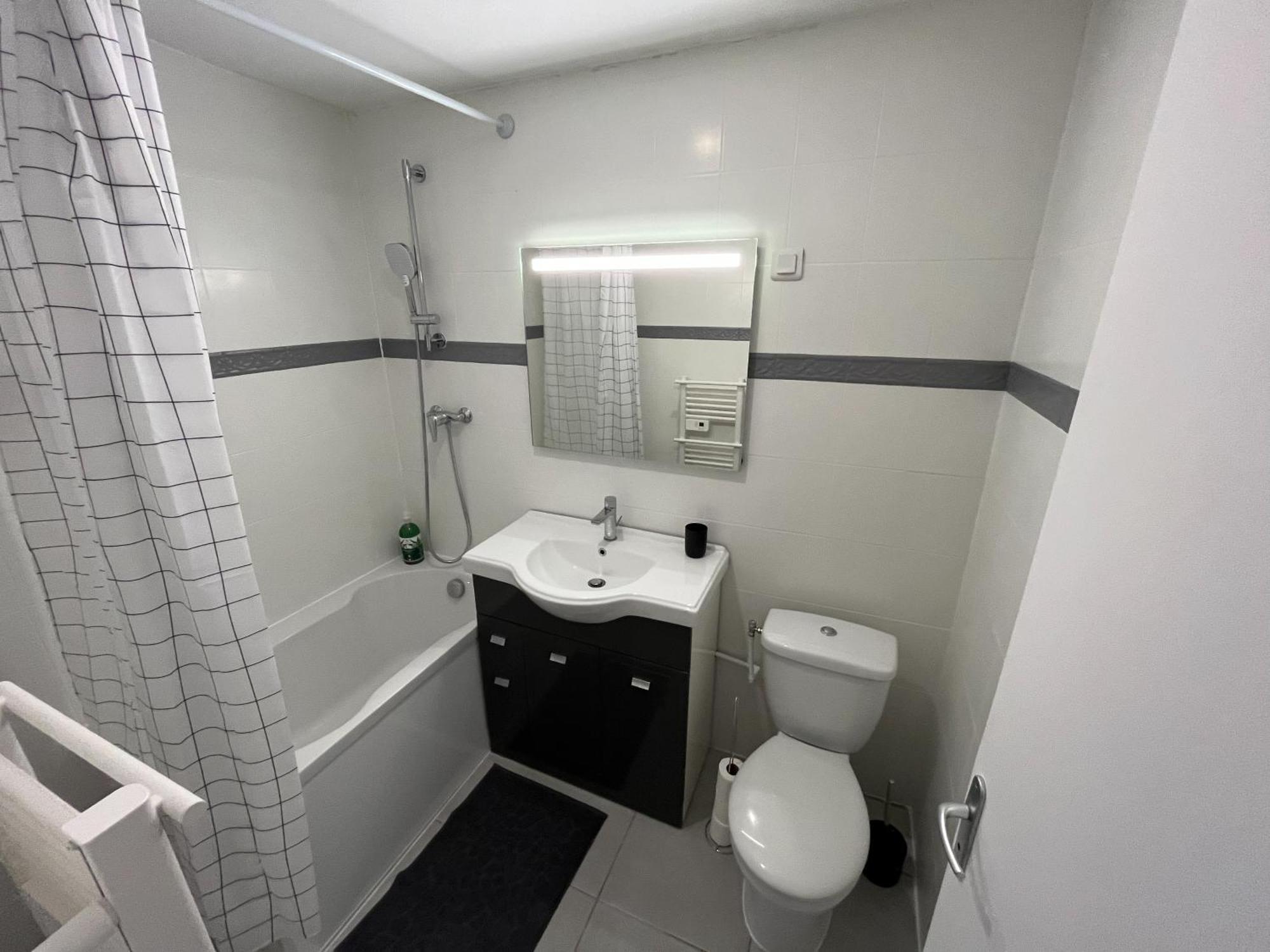 Ferienwohnung Grand Duplex Avec Billard Villeneuve-Tolosane Exterior foto